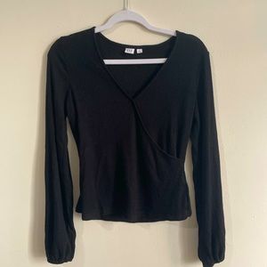 gap black long sleeve